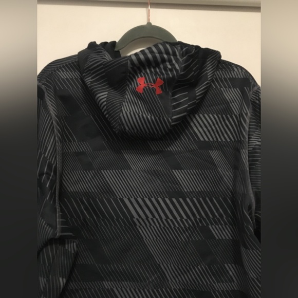 Authentic Under Armour Sweater - Picture 5 of 7